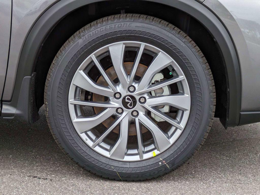 new 2025 INFINITI QX50 car, priced at $41,289
