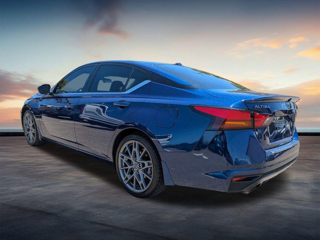 used 2023 Nissan Altima car, priced at $25,577