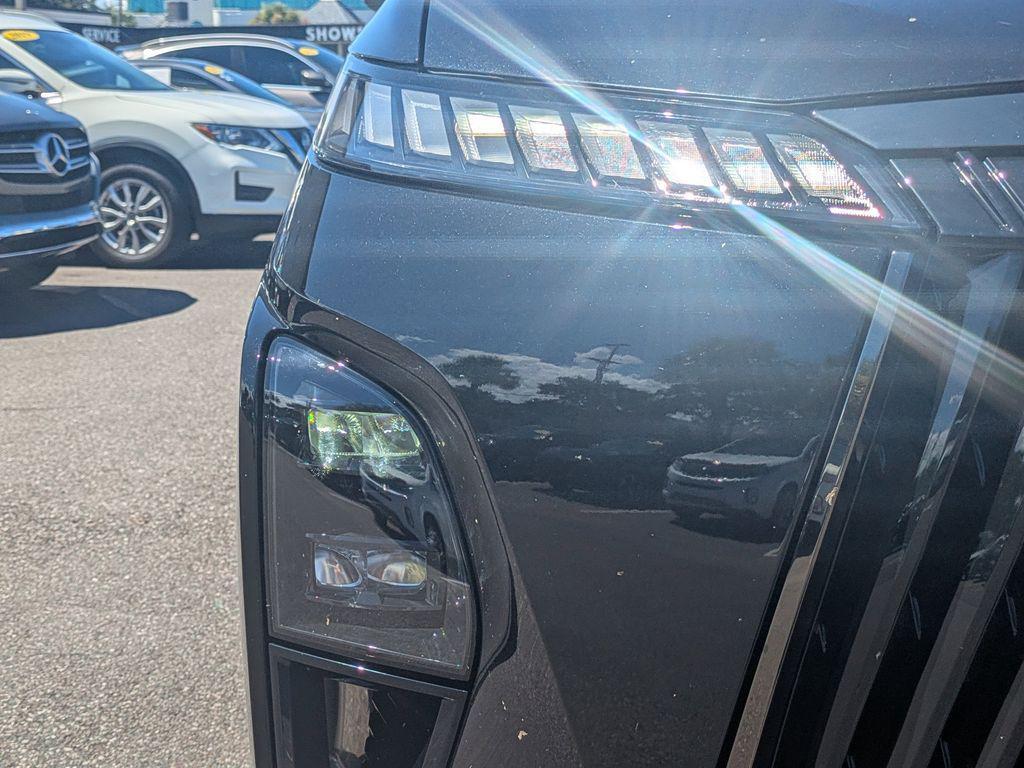 used 2025 INFINITI QX80 car, priced at $89,977