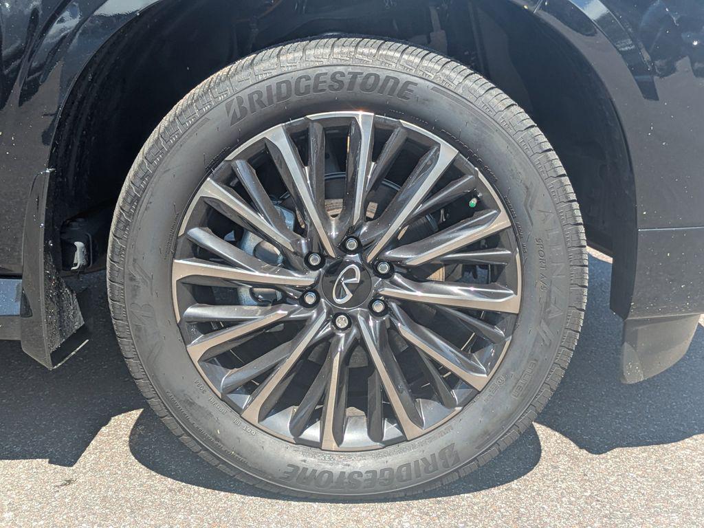 used 2025 INFINITI QX80 car, priced at $89,977