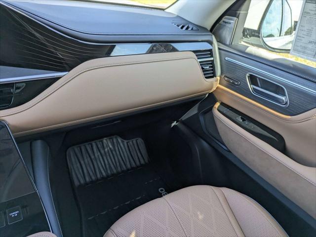 new 2025 INFINITI QX80 car, priced at $100,727