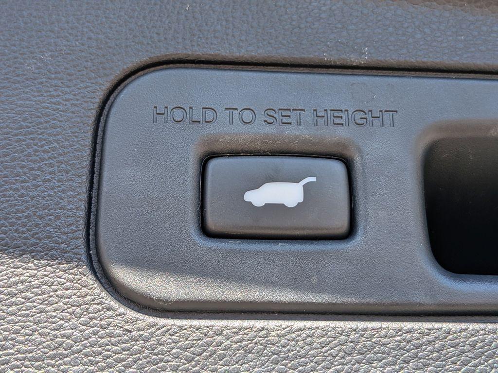 used 2022 Acura MDX car, priced at $34,988