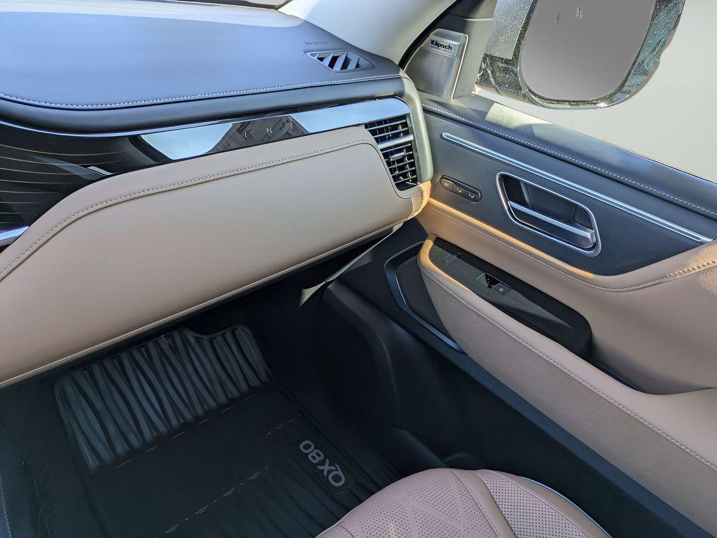 new 2025 INFINITI QX80 car, priced at $86,370