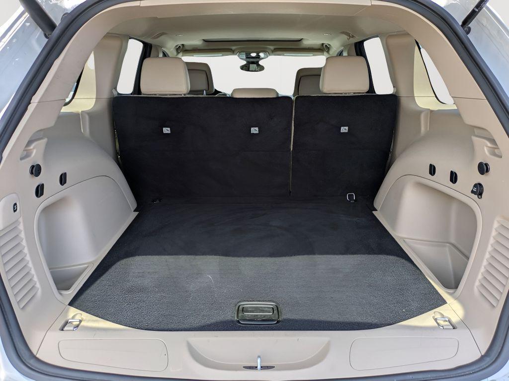 used 2022 Jeep Grand Cherokee car, priced at $22,988