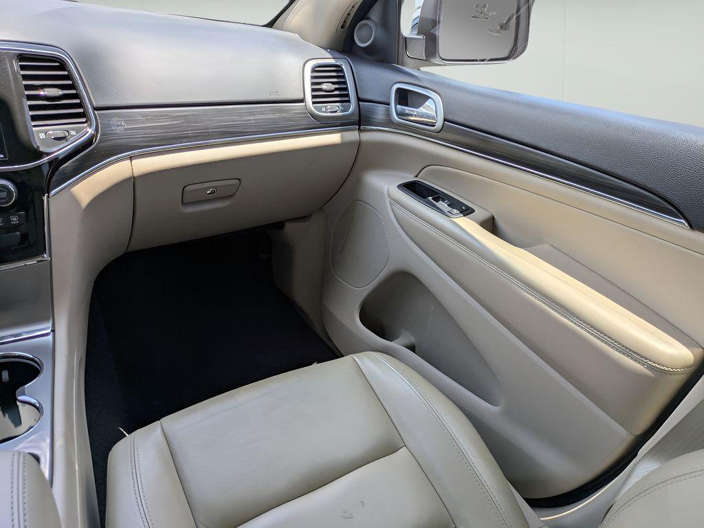 used 2022 Jeep Grand Cherokee car, priced at $22,988