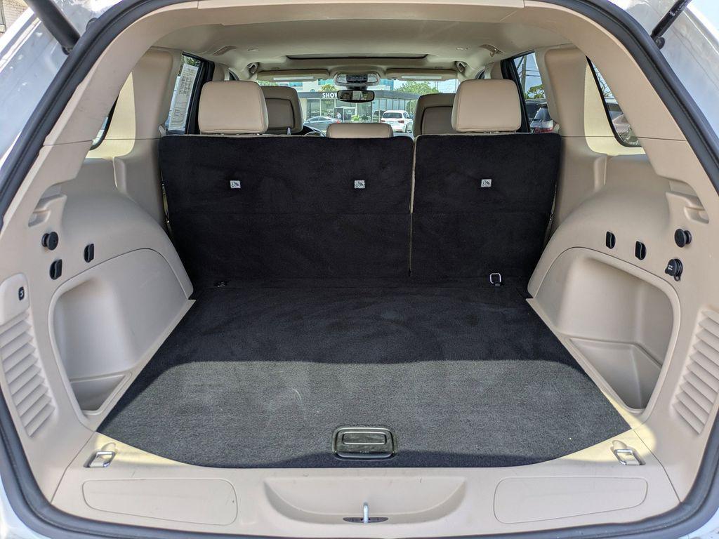 used 2022 Jeep Grand Cherokee car, priced at $24,977