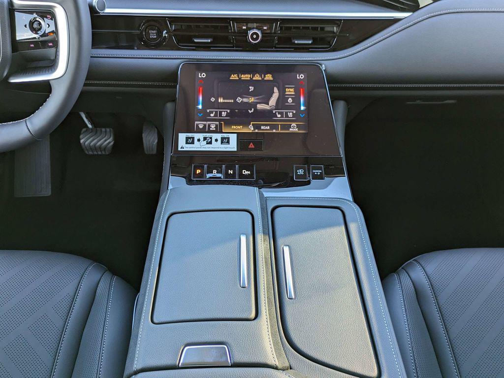 new 2025 INFINITI QX80 car, priced at $87,399