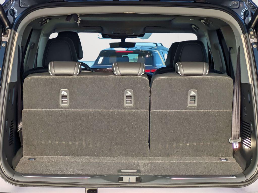 new 2025 INFINITI QX80 car, priced at $77,605