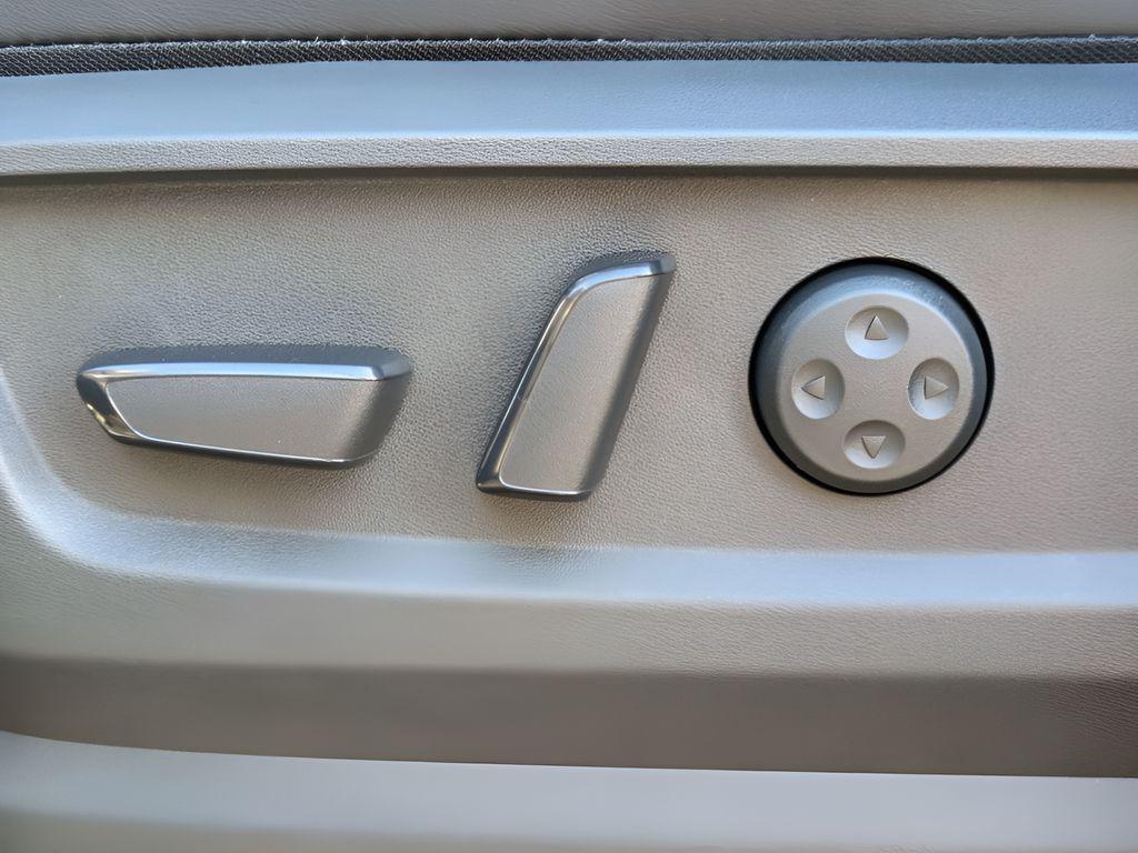 new 2025 INFINITI QX80 car, priced at $77,605