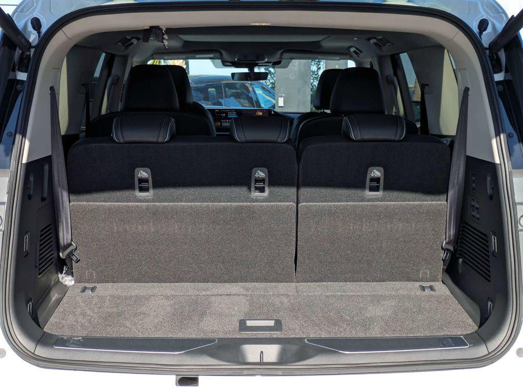 new 2025 INFINITI QX80 car, priced at $87,584