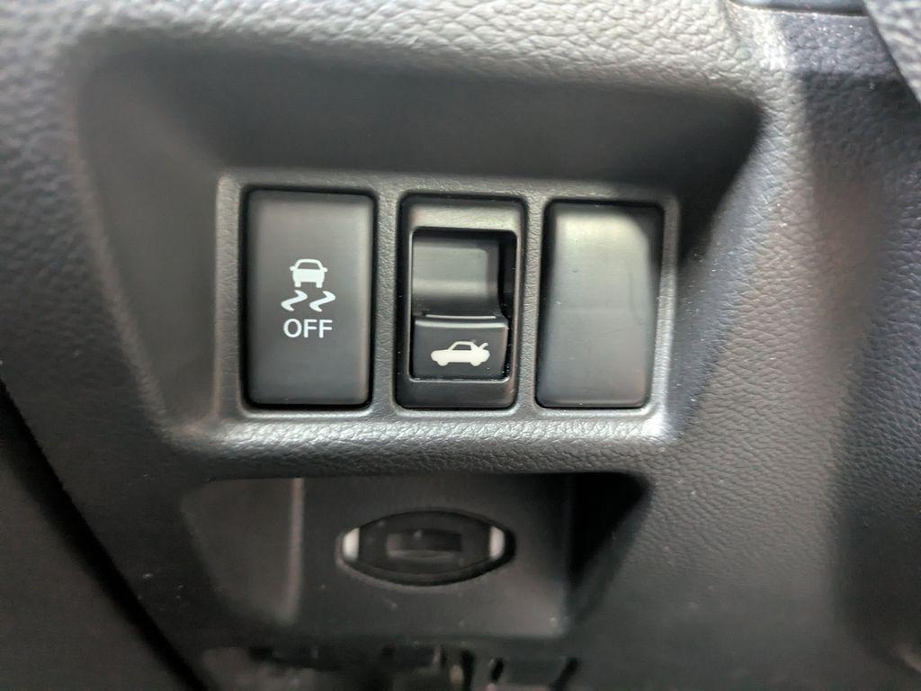 used 2012 INFINITI G25 car, priced at $10,817