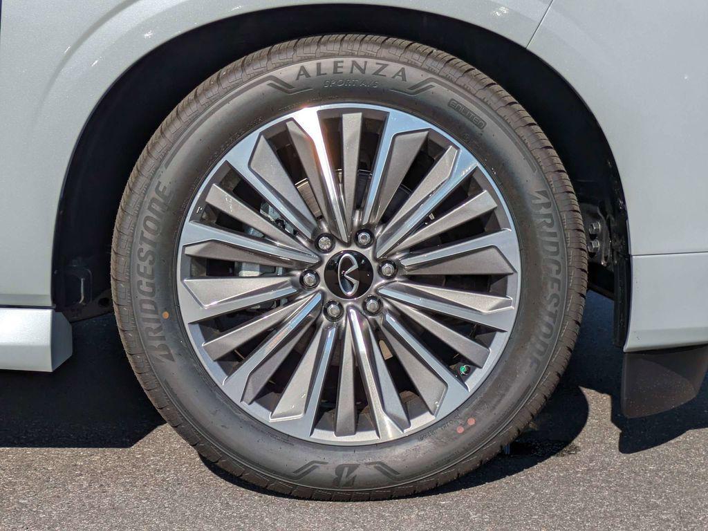 new 2025 INFINITI QX80 car, priced at $93,727