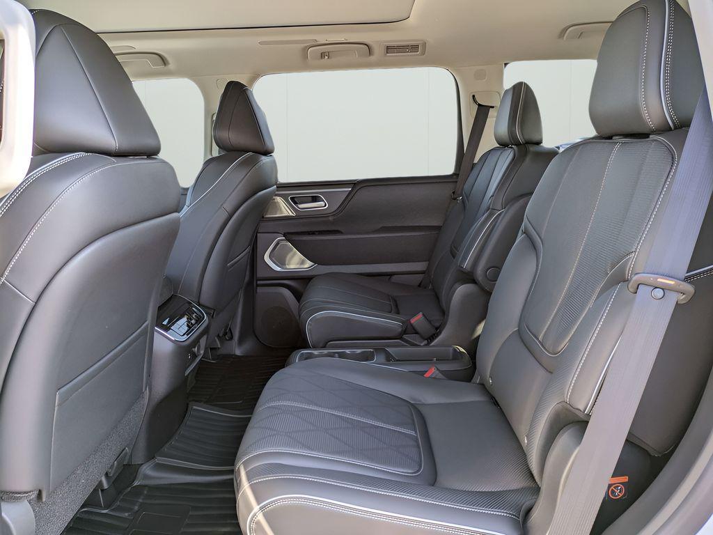 new 2025 INFINITI QX80 car, priced at $84,555