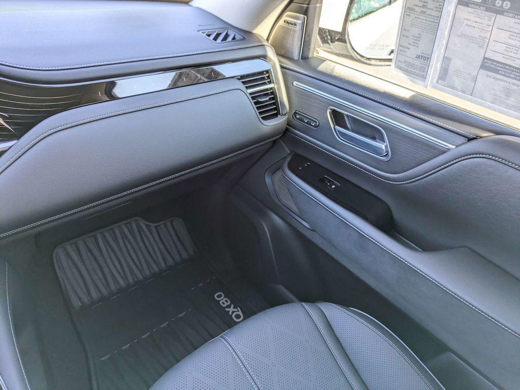 new 2025 INFINITI QX80 car, priced at $93,727