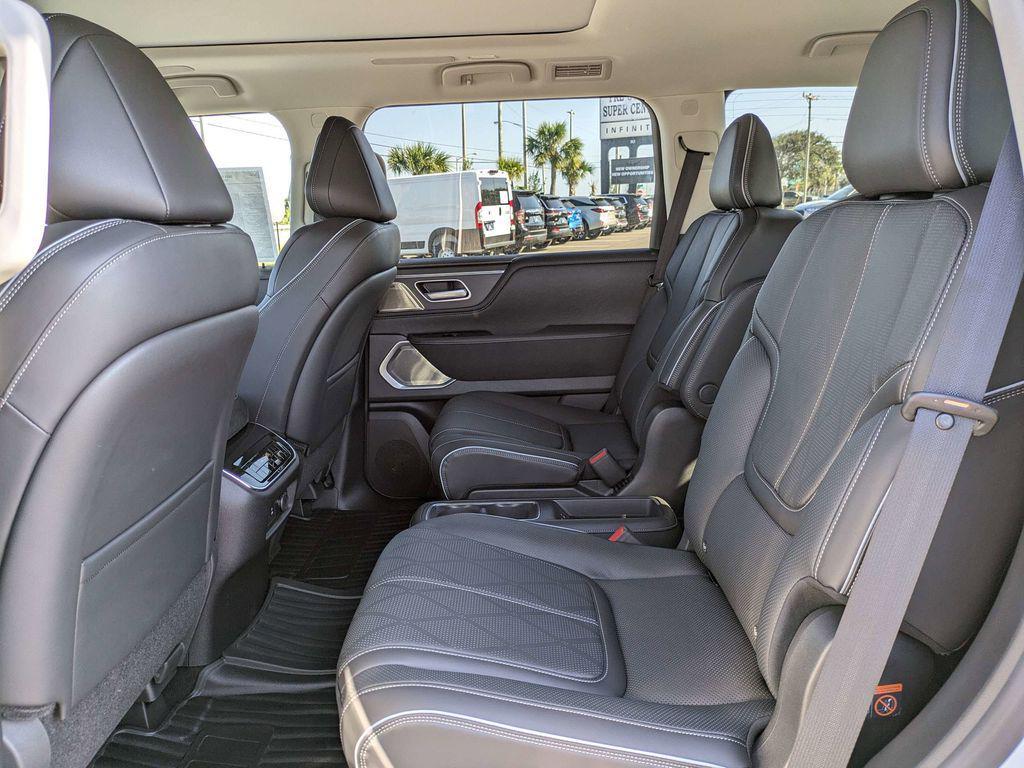 new 2025 INFINITI QX80 car, priced at $93,727