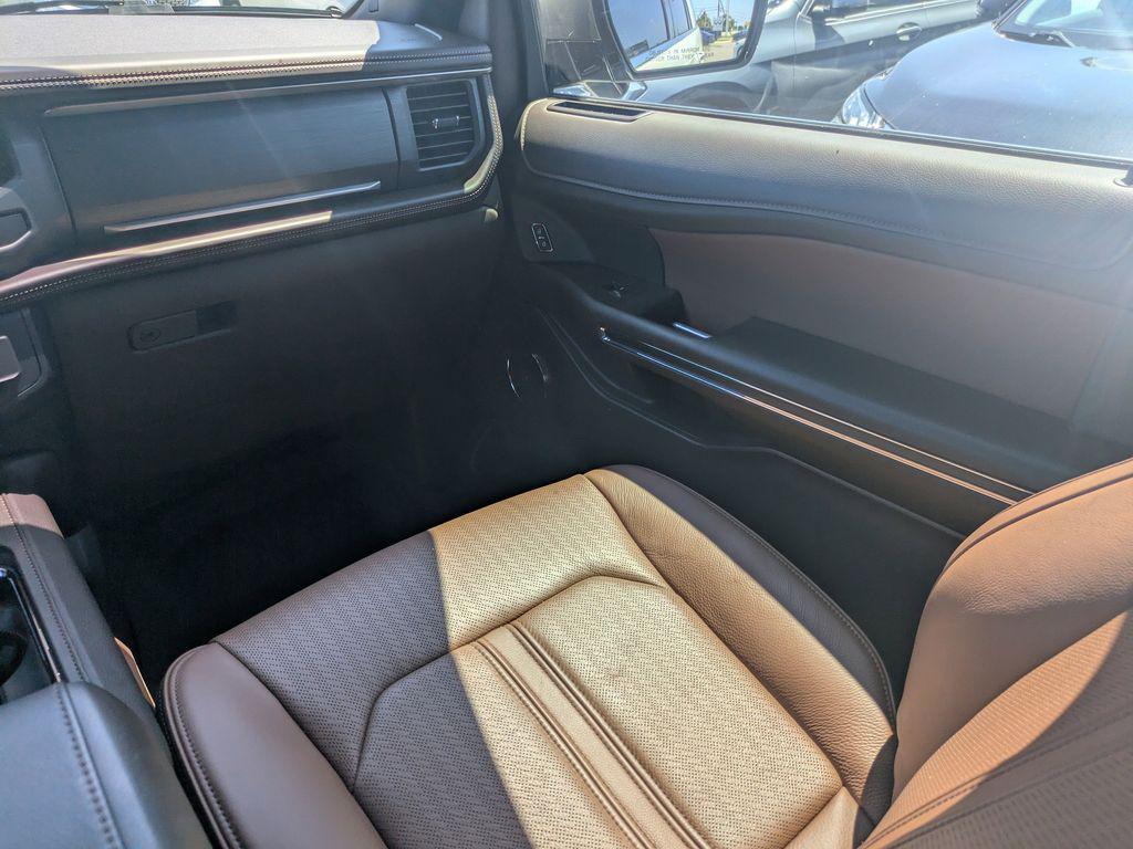 used 2024 Ford Expedition car, priced at $67,689