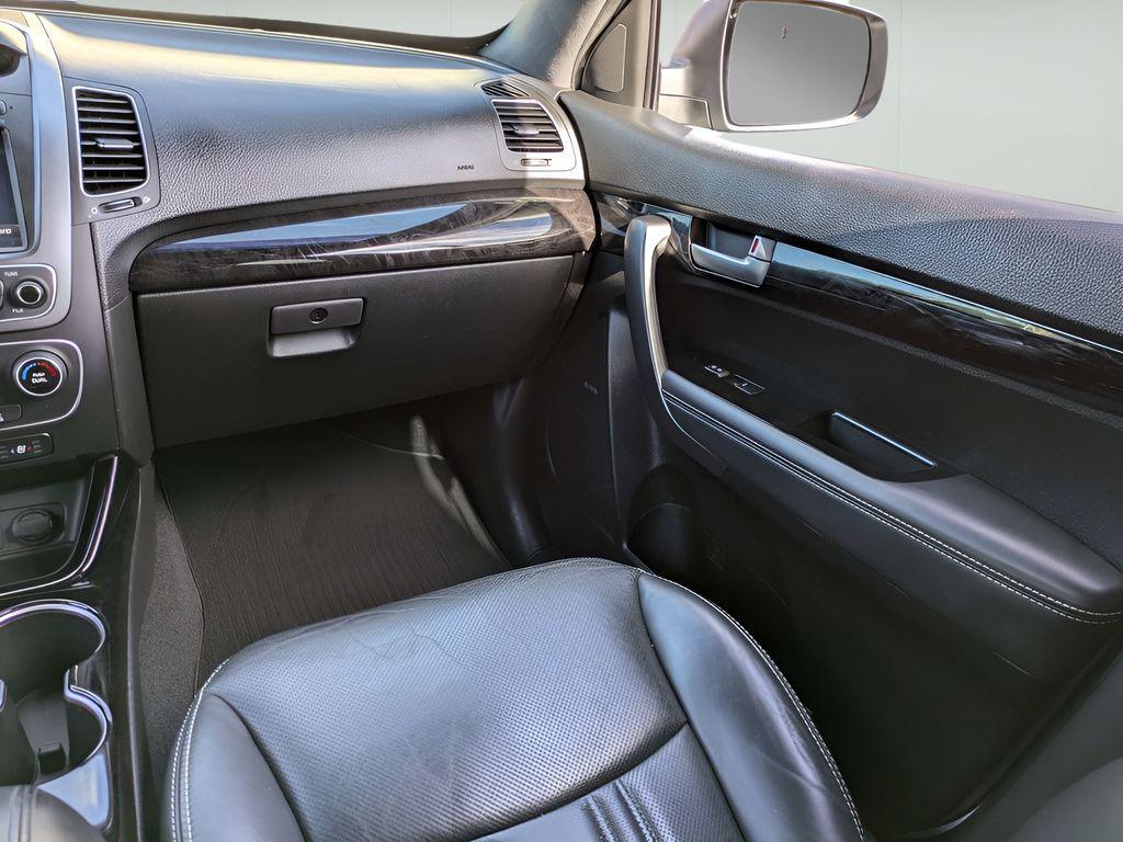 used 2014 Kia Sorento car, priced at $10,988