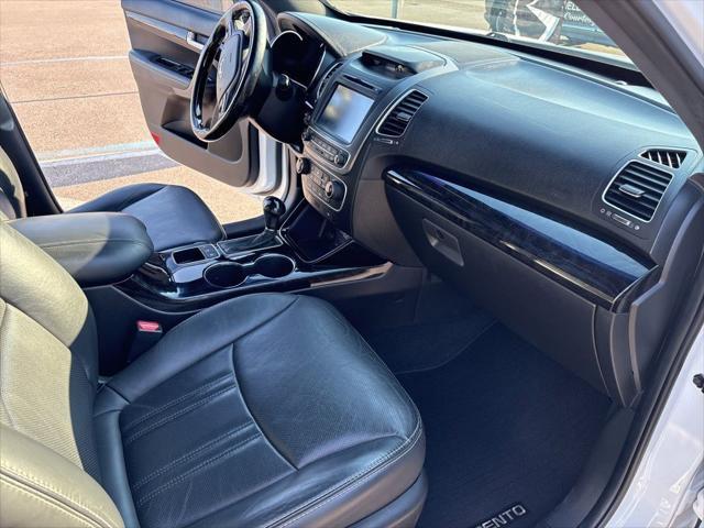 used 2014 Kia Sorento car, priced at $13,895
