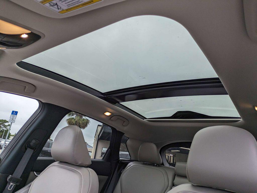 new 2025 INFINITI QX50 car, priced at $40,131