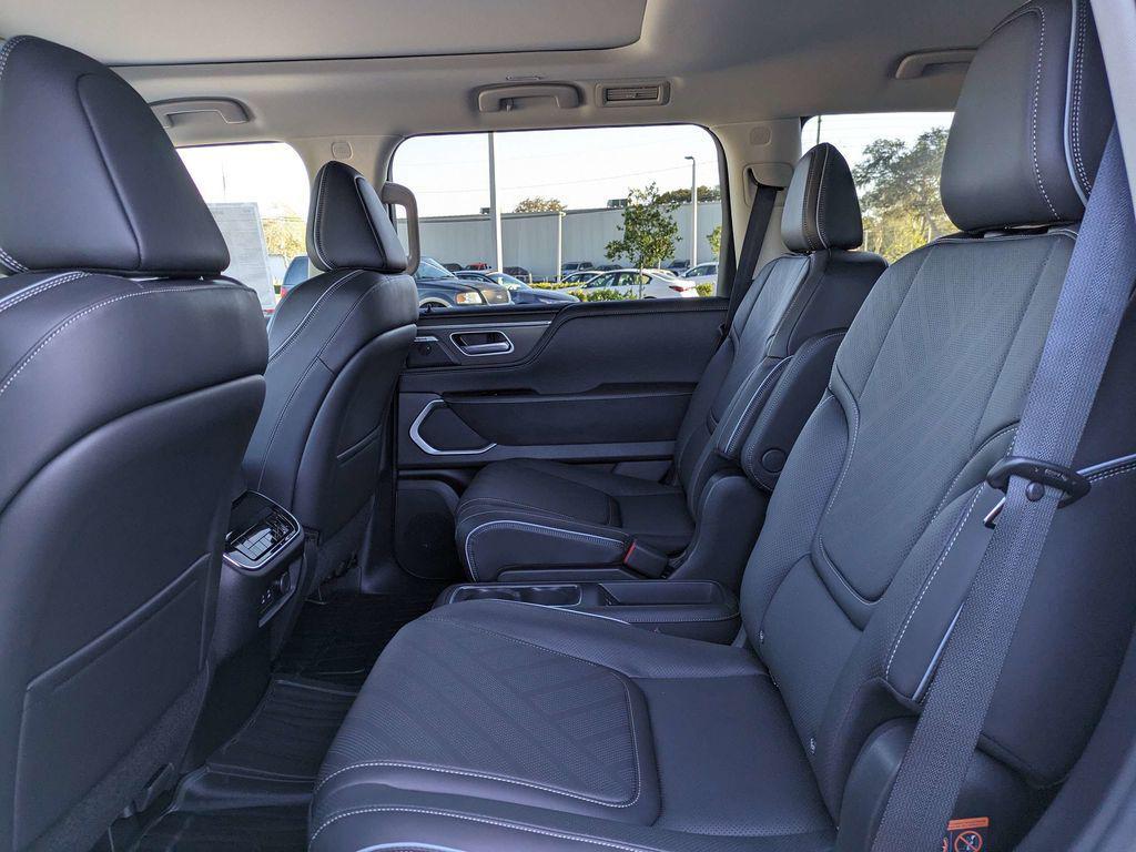new 2025 INFINITI QX80 car, priced at $87,584