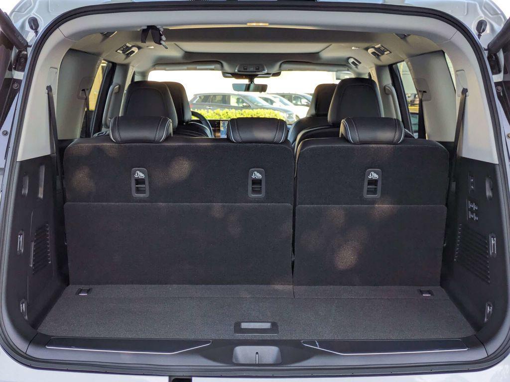 new 2025 INFINITI QX80 car, priced at $87,584