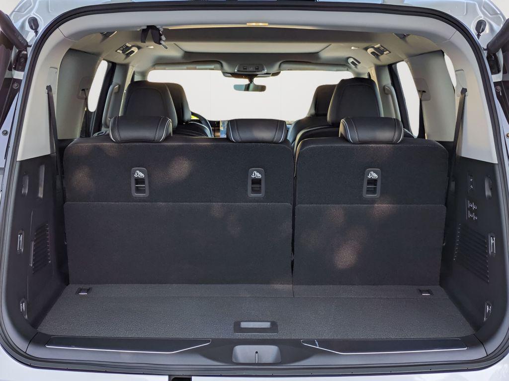 new 2025 INFINITI QX80 car, priced at $77,208
