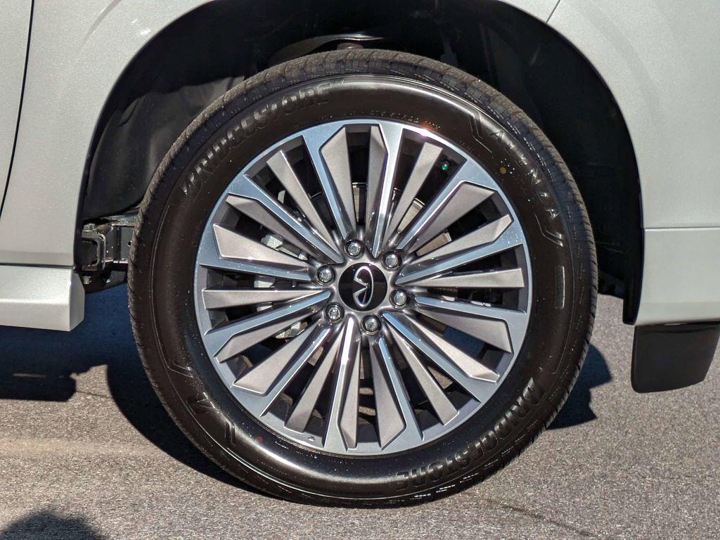 new 2025 INFINITI QX80 car, priced at $87,584