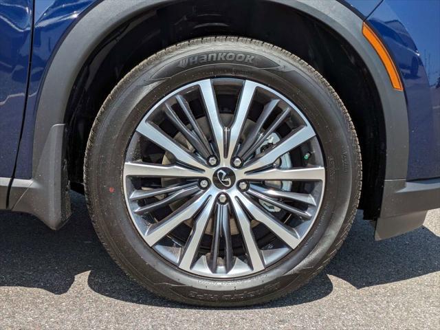 new 2025 INFINITI QX60 car, priced at $61,820