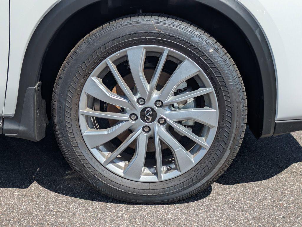 new 2025 INFINITI QX50 car