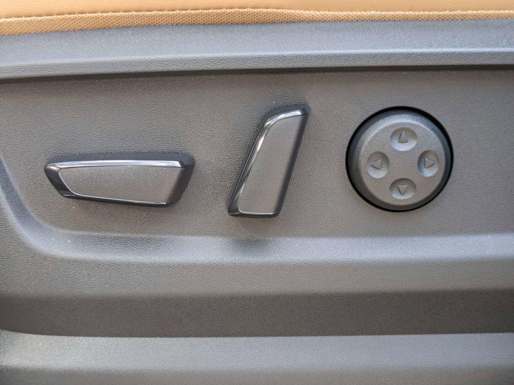 new 2025 INFINITI QX80 car, priced at $84,576