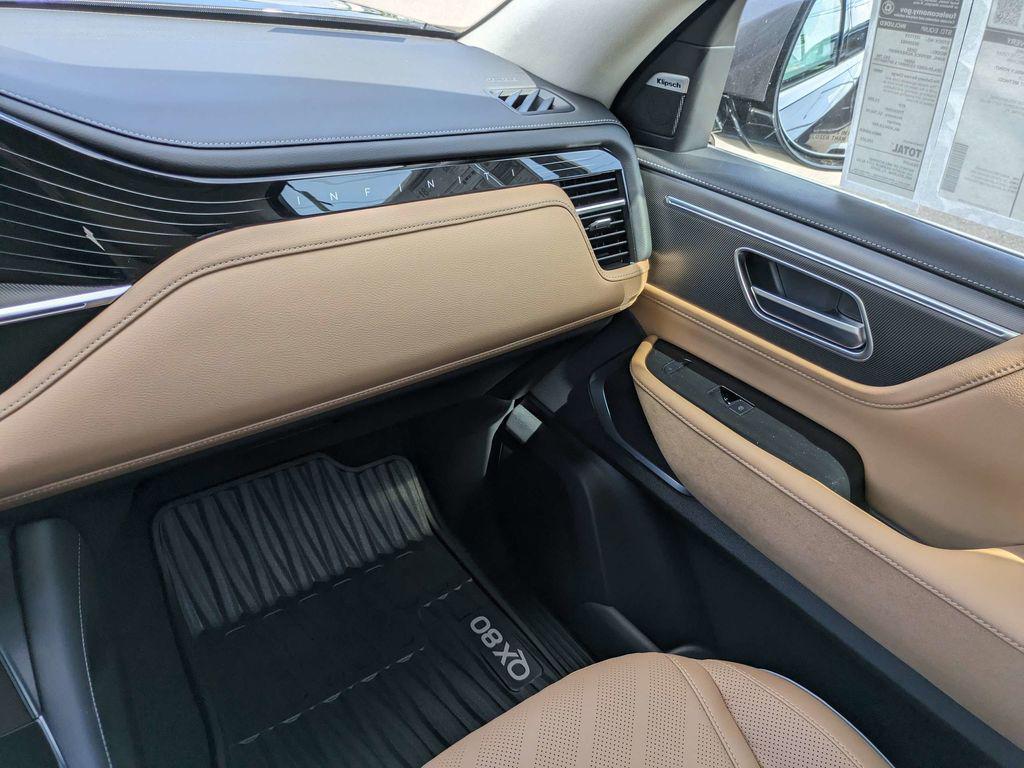 new 2025 INFINITI QX80 car, priced at $84,576