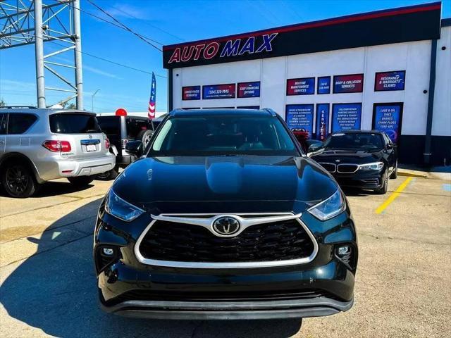 used 2021 Toyota Highlander car, priced at $30,995