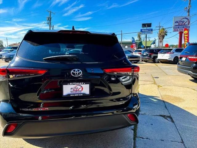 used 2021 Toyota Highlander car, priced at $30,995