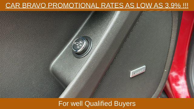 used 2021 Chevrolet Traverse car, priced at $33,714