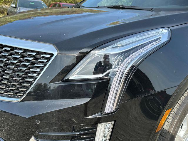 new 2025 Cadillac XT5 car, priced at $43,415