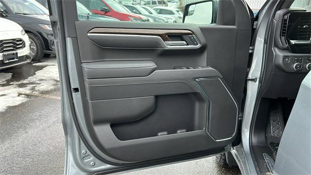 new 2025 GMC Sierra 1500 car, priced at $54,320