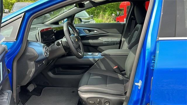 new 2025 Chevrolet Equinox EV car, priced at $29,640