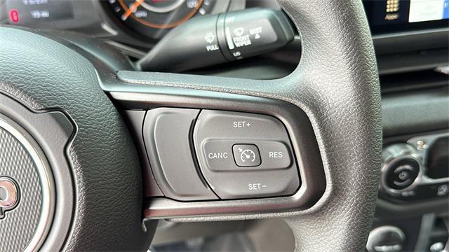 new 2025 Jeep Wrangler car, priced at $34,162