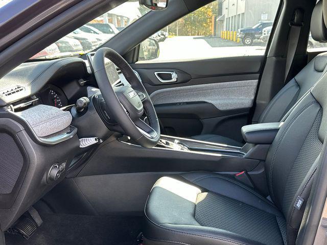 new 2024 Jeep Compass car, priced at $28,999