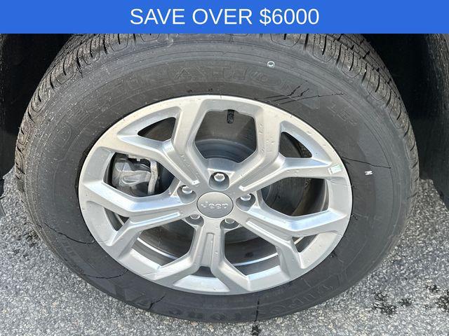 new 2024 Jeep Compass car, priced at $28,999