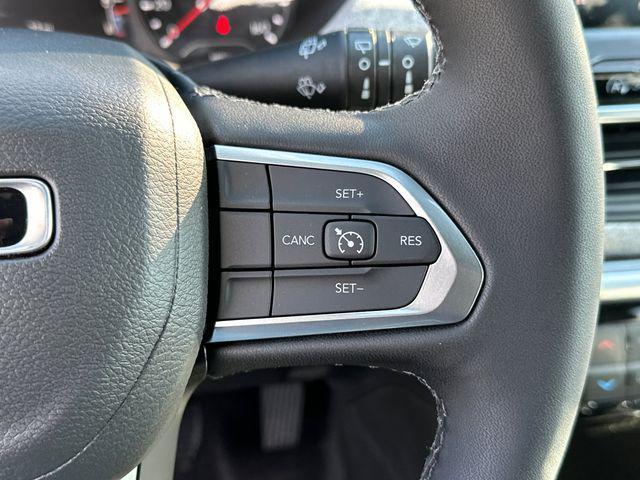 new 2024 Jeep Compass car, priced at $28,999