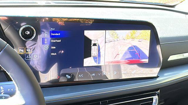 new 2026 Chevrolet Traverse car, priced at $48,200