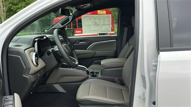 new 2025 Chevrolet Colorado car, priced at $50,570