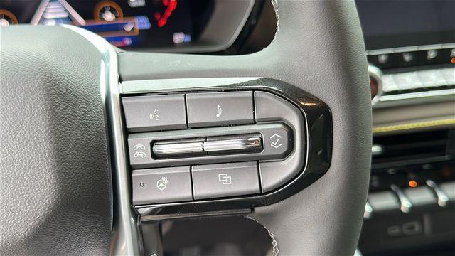 new 2025 Chevrolet Colorado car, priced at $50,570