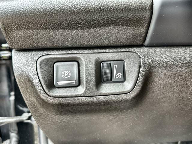 used 2023 GMC Acadia car, priced at $30,887