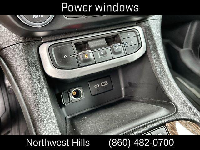 used 2023 GMC Acadia car, priced at $29,999