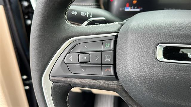 new 2025 Jeep Grand Cherokee car, priced at $48,257
