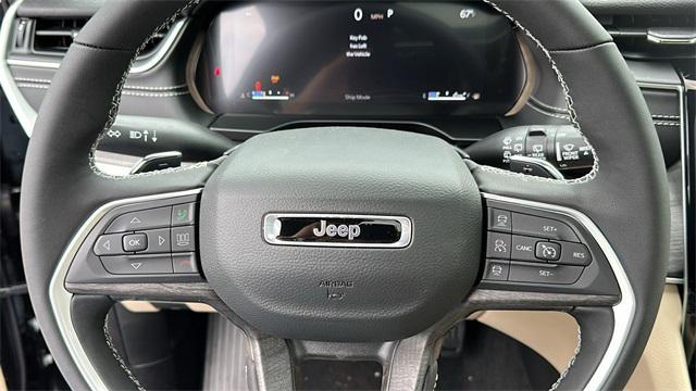 new 2025 Jeep Grand Cherokee car, priced at $48,257
