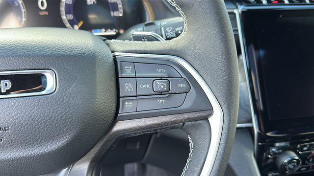 new 2025 Jeep Grand Cherokee car, priced at $47,197