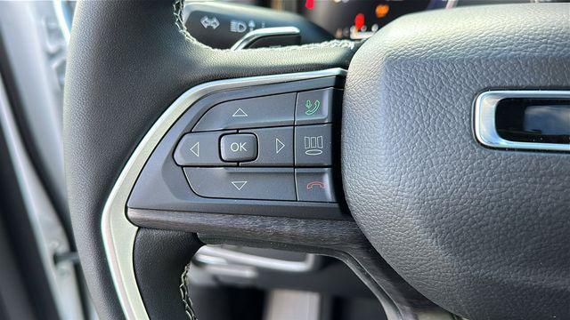 new 2025 Jeep Grand Cherokee car, priced at $47,197